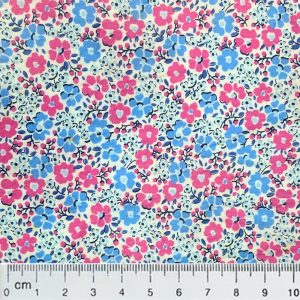 F29 – Floral printed fabric